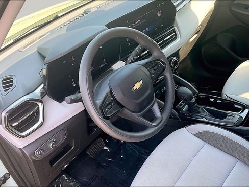 Used 2026 Chevrolet TrailBlazer LT FWD image 18