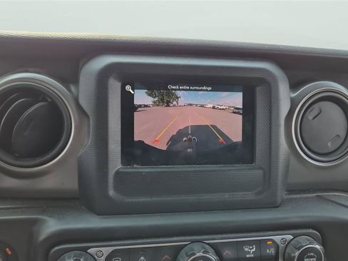 Used 2022 Jeep Gladiator Sport AWD/4WD image 19
