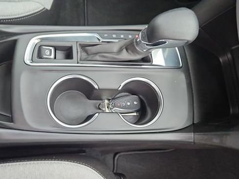 Used 2024 Chevrolet Equinox LS w/ LS Convenience Package image 14