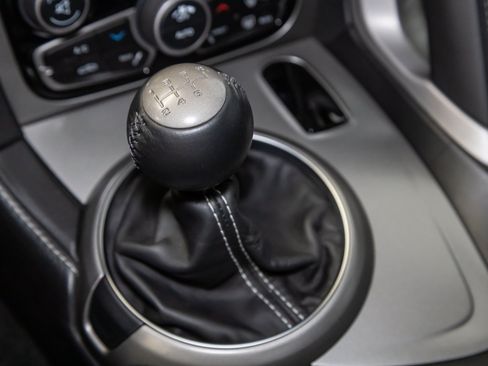 Used 2013 SRT Viper GTS w/ GTS Laguna Interior Pkg RWD image 34