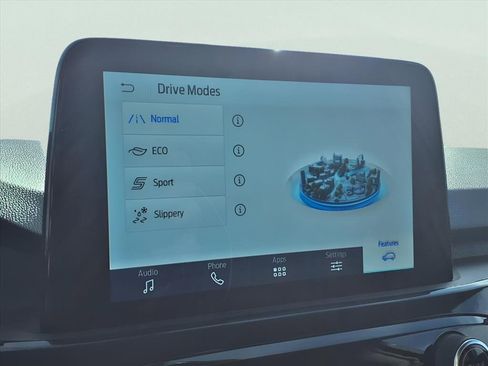 Used 2025 Ford Escape ST-Line w/ Cold Weather Package image 8