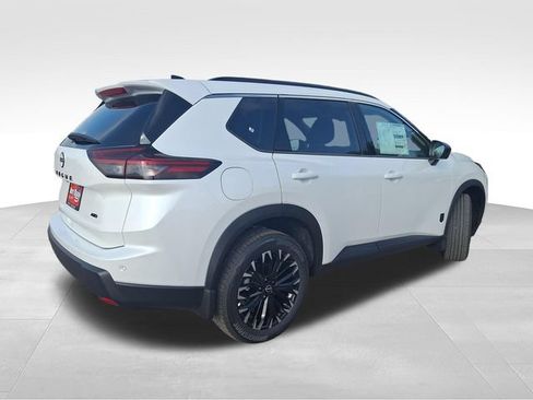 Certified 2026 Nissan Rogue Dark Armor AWD/4WD image 8