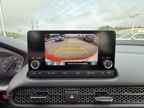Certified 2025 Honda HR-V Sport image 27