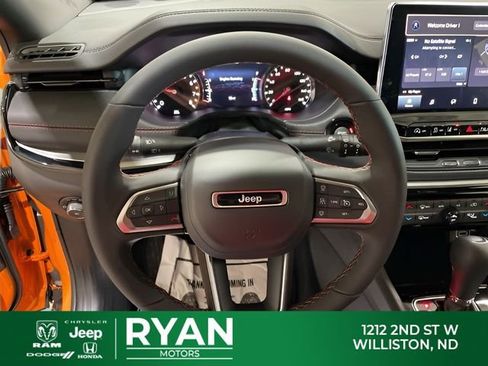 Used 2026 Jeep Compass Trailhawk AWD/4WD image 24