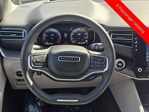 Certified 2024 Jeep Wagoneer L Series III w/ Flexible Seating Group image 21