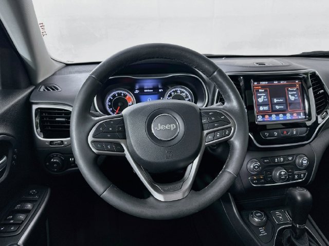 Used 2021 Jeep Cherokee Limited AWD/4WD image 3