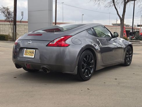 Used 2016 Nissan 370Z Coupe image 7
