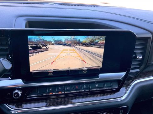 Used 2024 GMC Sierra 1500 SLE image 27