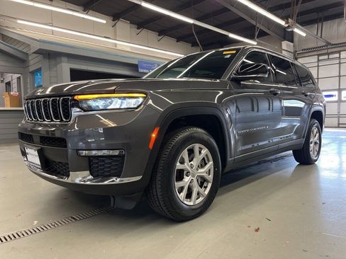 Used 2021 Jeep Grand Cherokee L Limited image 3