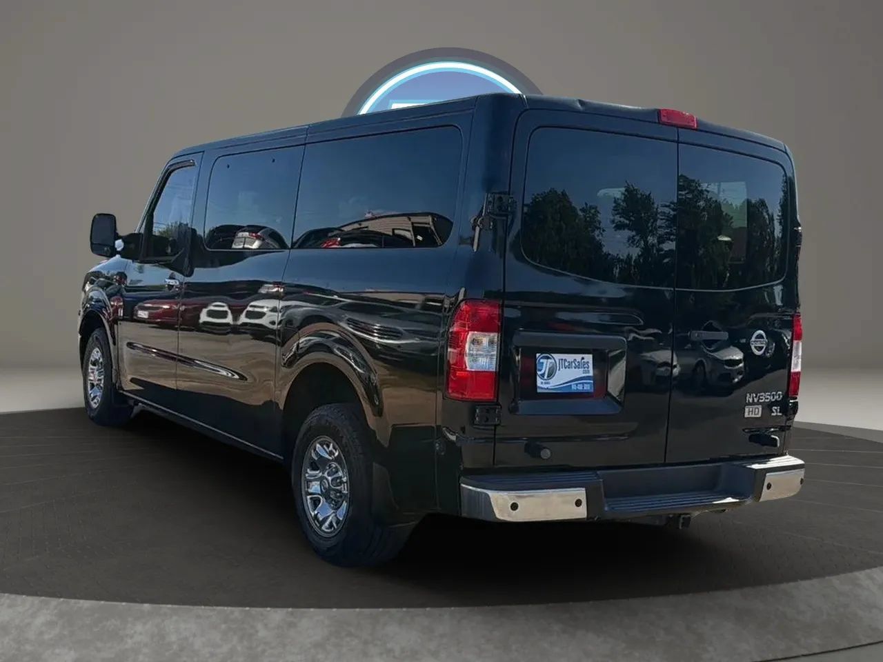 Used 2014 Nissan NV 3500 SL w/ Technology Package RWD image 47