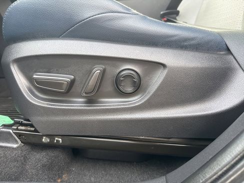 Certified 2023 Subaru Solterra Limited image 16