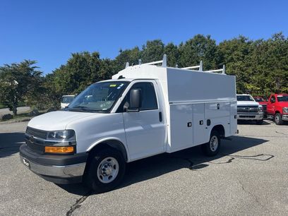 New 2025 Chevrolet Express 3500 w/ Power Convenience Package