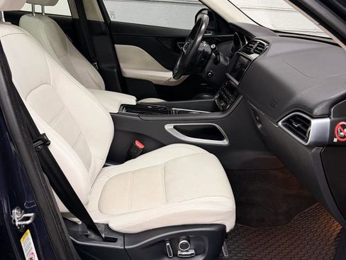 Used 2019 Jaguar F-PACE Prestige image 37