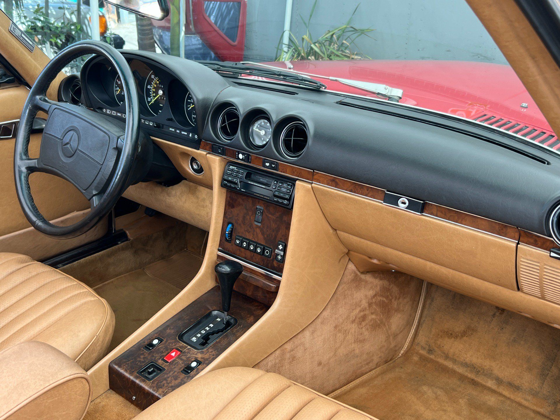 Used 1987 Mercedes-Benz 560 SL image 17