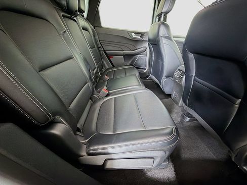 Used 2024 Ford Escape Platinum AWD/4WD image 25