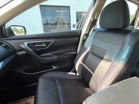 Used 2018 Nissan Altima 2.5 SR FWD image 32