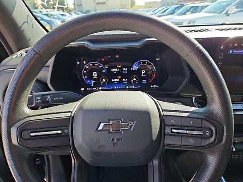 Used 2024 Chevrolet Colorado Trail Boss image 16