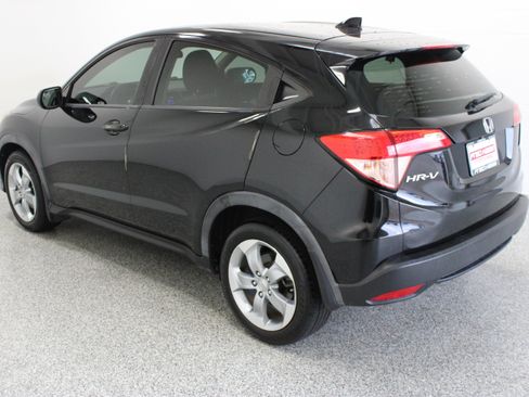 Used 2017 Honda HR-V LX image 9