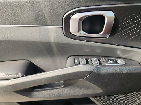 New 2026 Kia Sorento S w/ S Panoramic Sunroof Package image 16