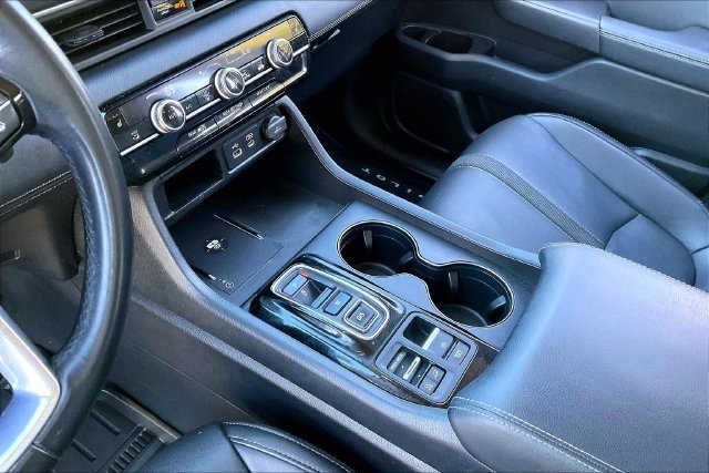 Used 2025 Honda Pilot EX-L image 13