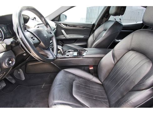 Used 2021 Maserati Ghibli S image 6