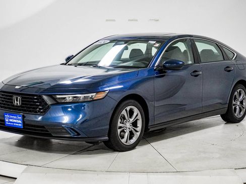Used 2024 Honda Accord EX image 3