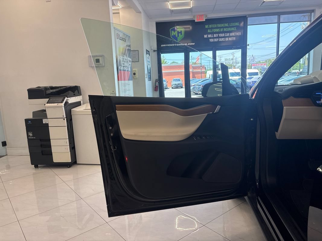 Used 2020 Tesla Model X AWD/4WD image 35