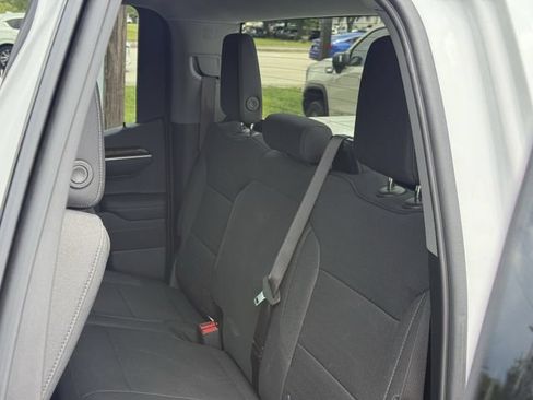 Used 2025 GMC Sierra 1500 SLE RWD image 30
