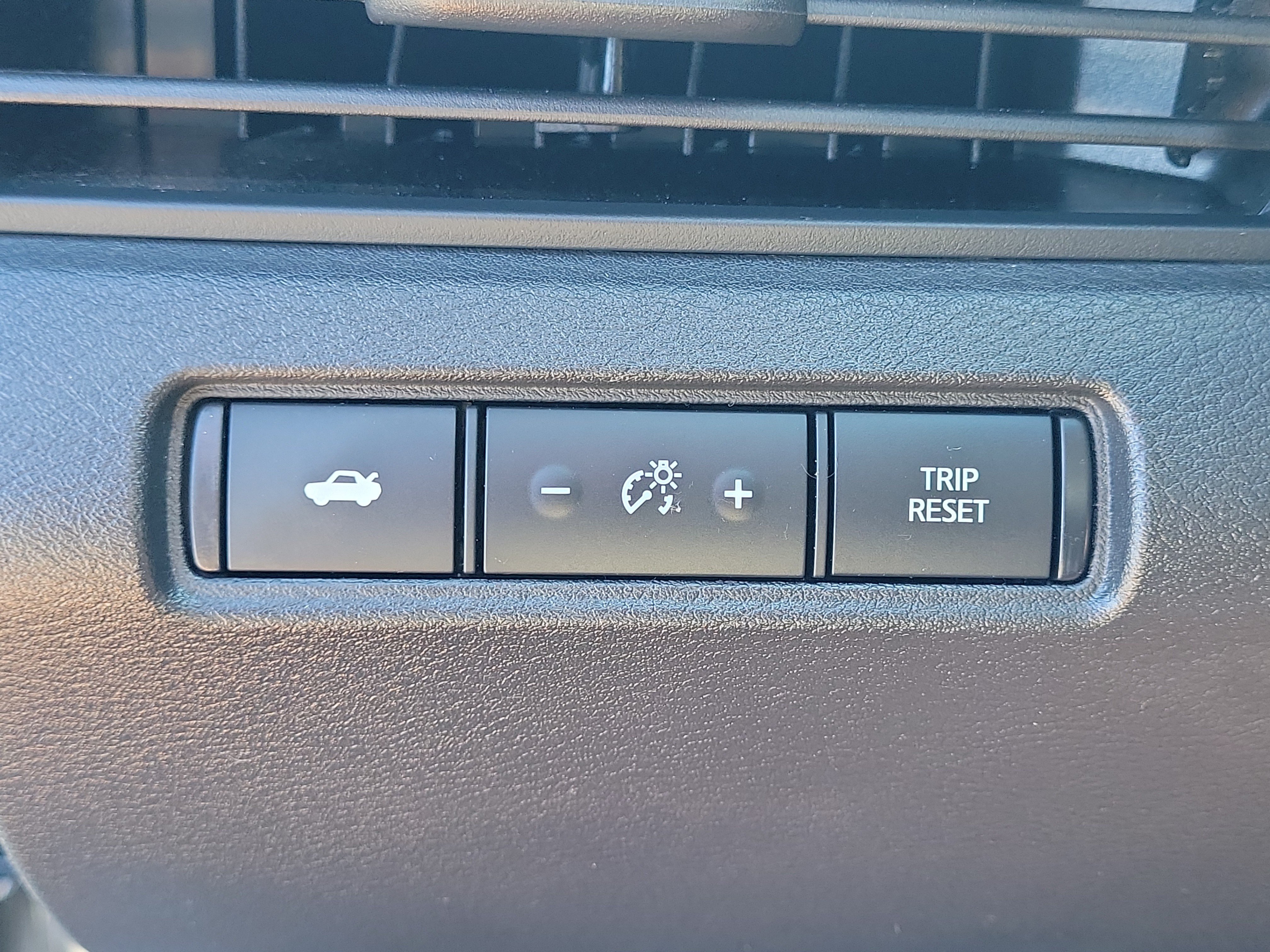 Certified 2024 Nissan Altima 2.5 S FWD image 22