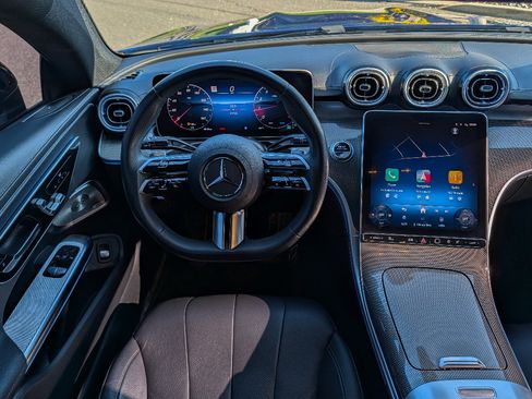 Used 2024 Mercedes-Benz CLE 300 4MATIC Coupe image 25