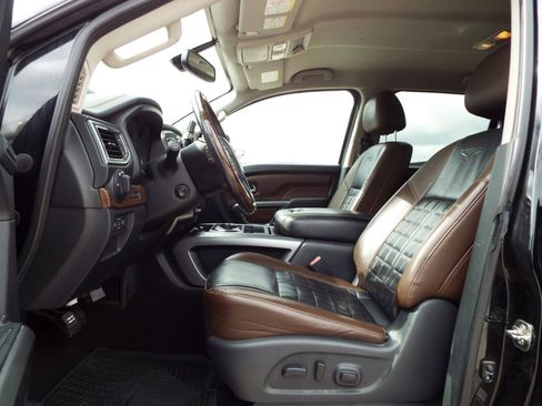 Used 2018 Nissan Titan Platinum Reserve w/ Platinum Utility Package image 21