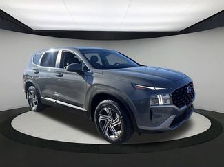 Used 2023 Hyundai Santa Fe SE video 2