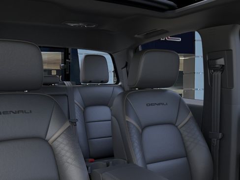 New 2026 GMC Canyon Denali w/ LPO, Denali Black Edition AWD/4WD image 24