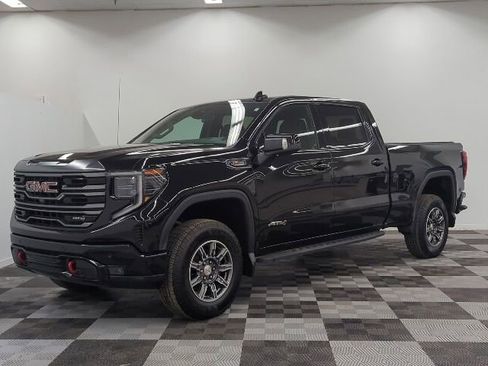 Used 2024 GMC Sierra 1500 AT4 AWD/4WD image 3