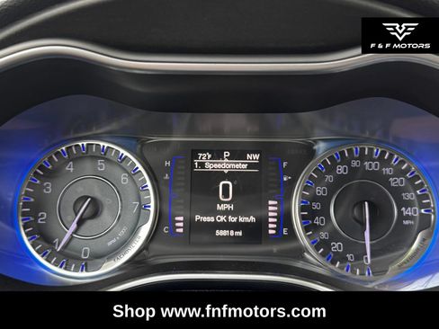 Used 2015 Chrysler 200 Limited FWD image 8