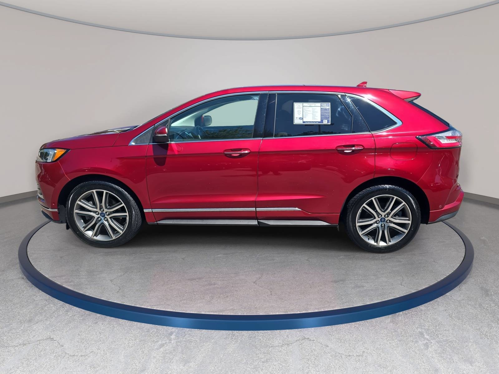 Used 2019 Ford Edge Titanium w/ Equipment Group 301A AWD/4WD image 8