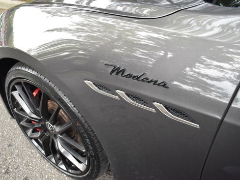 Used 2022 Maserati Ghibli Modena Q4 AWD/4WD image 36