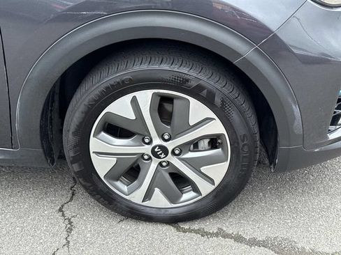 Used 2019 Kia Niro EX Premium w/ Cold Weather Package 1.0 FWD image 7