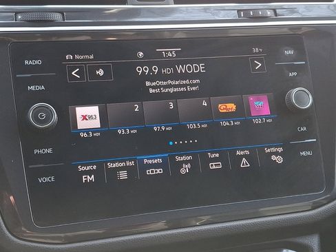 Used 2022 Volkswagen Tiguan SEL R-Line image 18