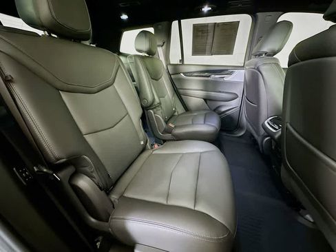 Used 2025 Cadillac XT6 Premium Luxury w/ LPO, Floor Liner Package image 33