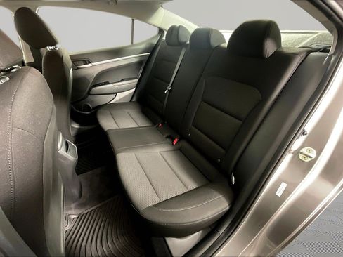 Used 2020 Hyundai Elantra Value Edition w/ Winter Weather Package FWD image 21
