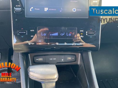 Used 2022 Hyundai Santa Cruz SEL Premium image 22