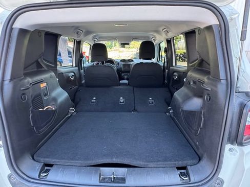 Used 2021 Jeep Renegade Sport AWD/4WD image 29