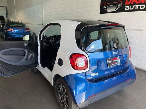 Used 2016 smart fortwo Coupe RWD image 55