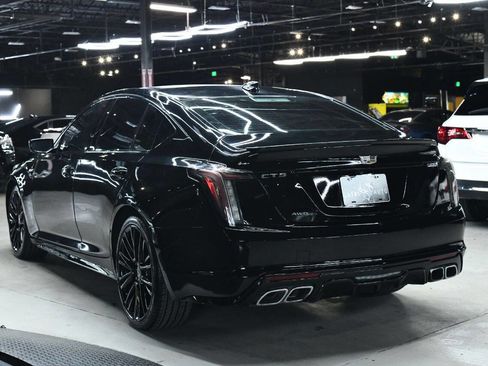 Used 2020 Cadillac CT5 V w/ Premium Package image 8