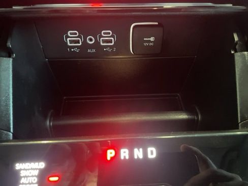 Used 2023 Jeep Grand Cherokee Limited image 30