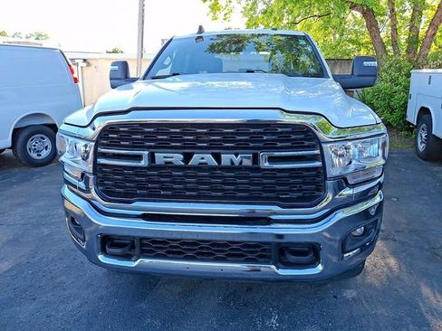 Used 2024 RAM 2500 Big Horn AWD/4WD image 2