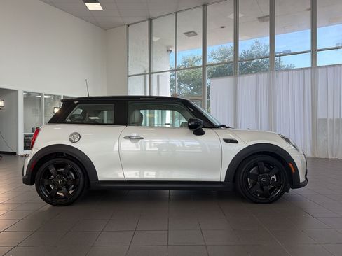 Certified 2024 MINI Cooper S w/ Signature Upholstery Package FWD image 8
