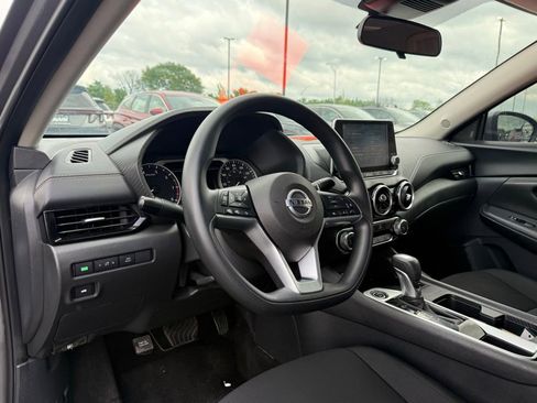 Used 2023 Nissan Sentra SV FWD image 10