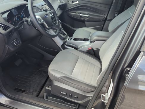 Used 2015 Ford Escape SE image 13